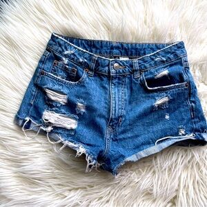 200-BB-15. Denim Jeans Cutoffs by H&M Divided - Size 6